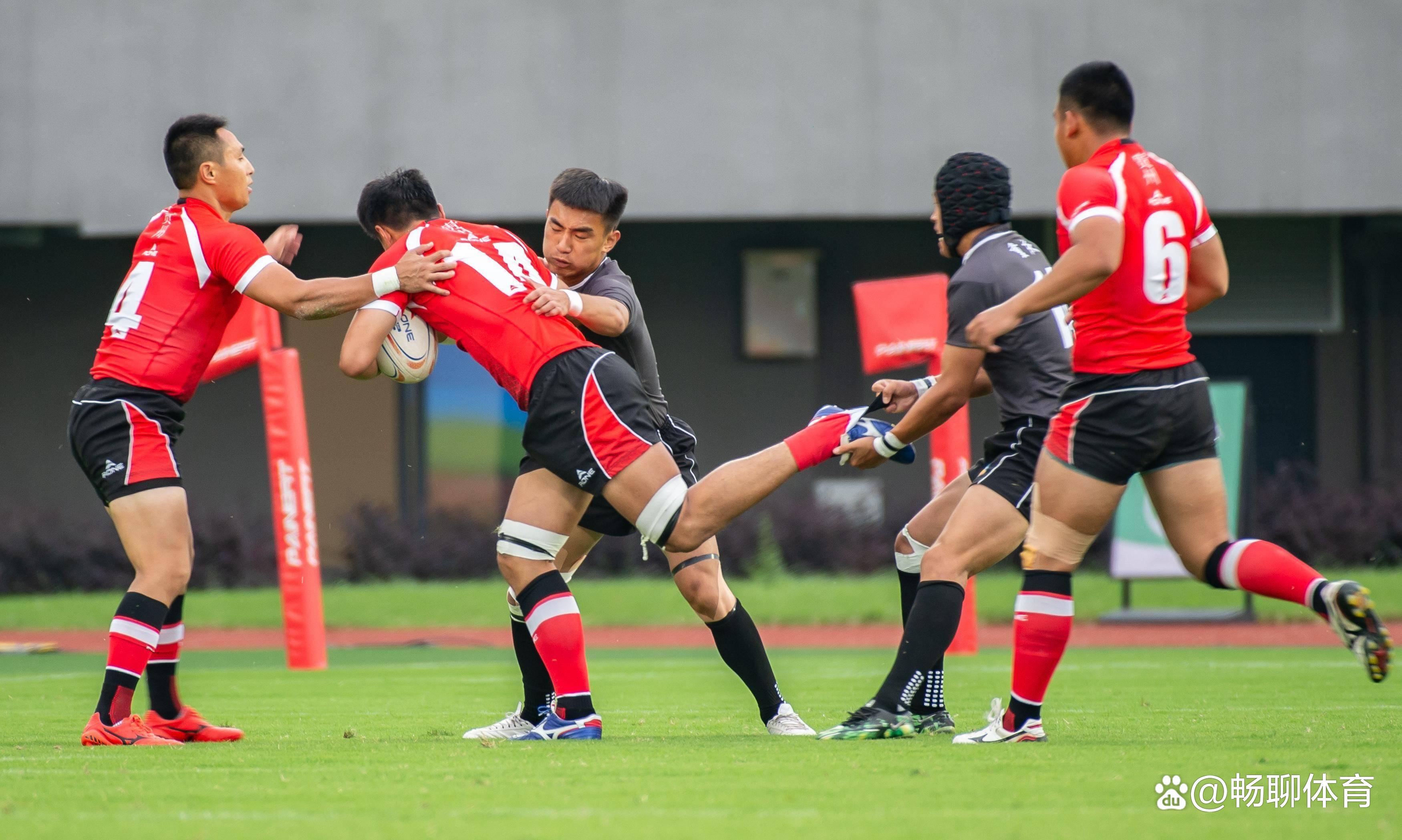 开云体育在线-橄榄球决赛震撼开打，巅峰对决引爆全场的简单介绍