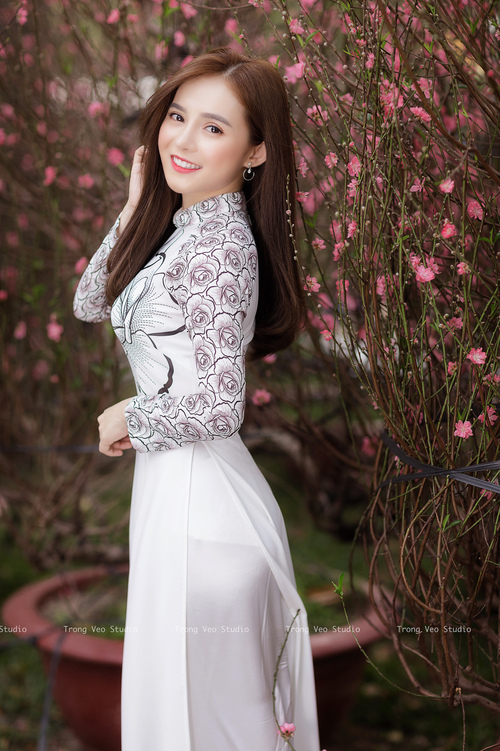 黄喜灿的压制与苏格兰的节奏，足球场上的时空双重奏