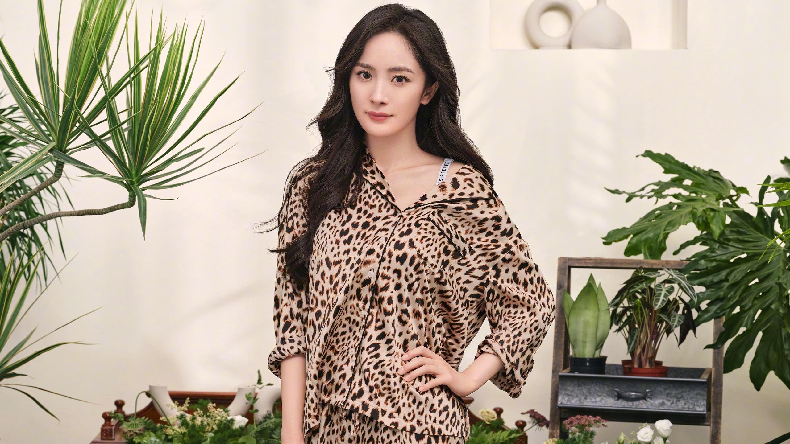 开云体育登录-掘金强势晋级爵士，恩比德在美加墨世界杯接管比赛，篮球世界的双重狂飙